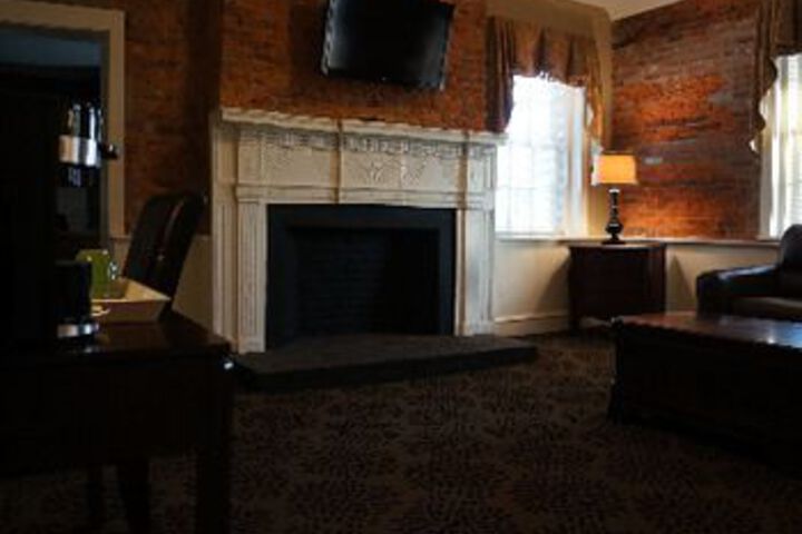 Room 44 of 53