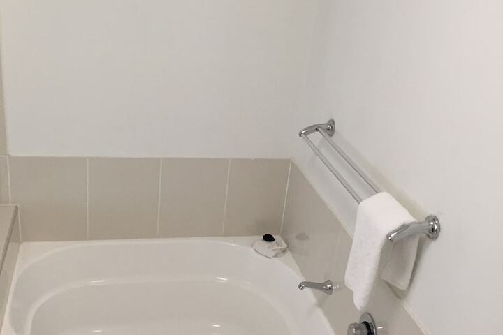 Room 16 of 21