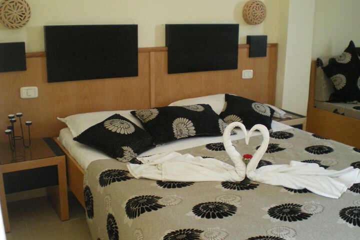 Room 14 of 71