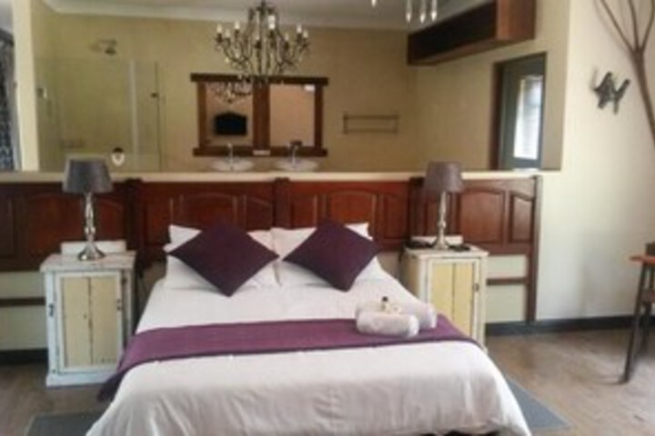 Room 3 of 33
