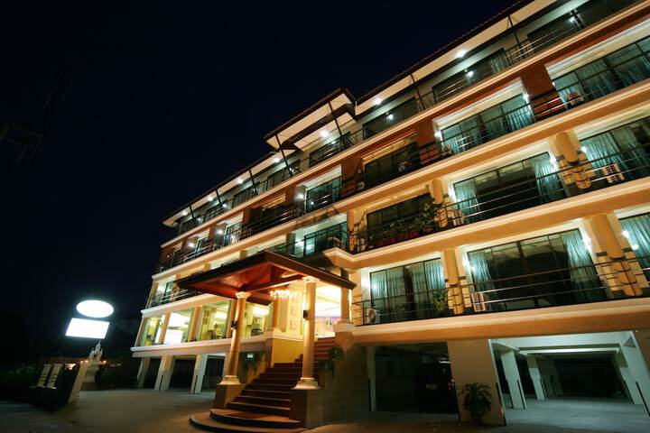 Hotel 75 of 75
