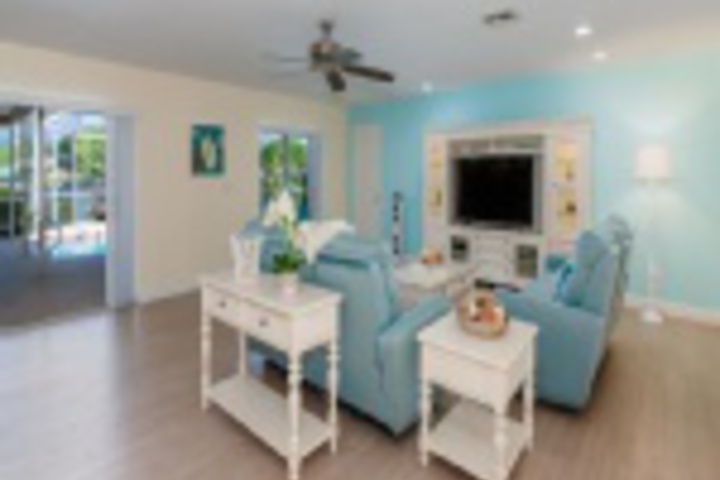 Room 25 of 192