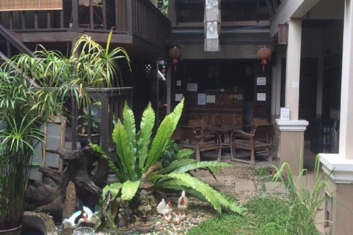 Photo 18
