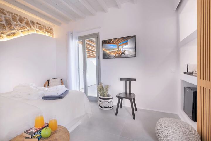 Room 8 of 190