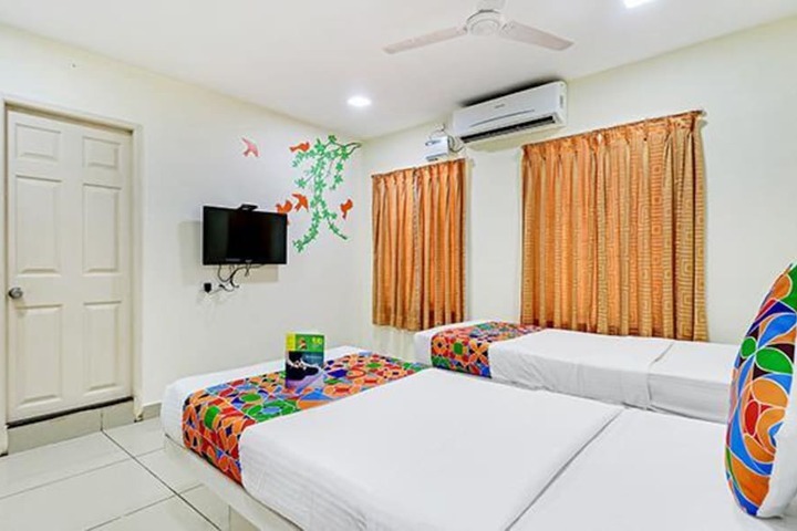 Room 10 of 22