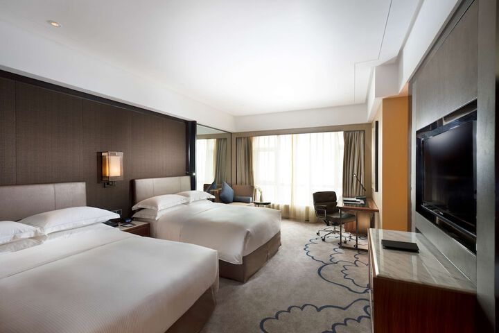 Room 20 of 97