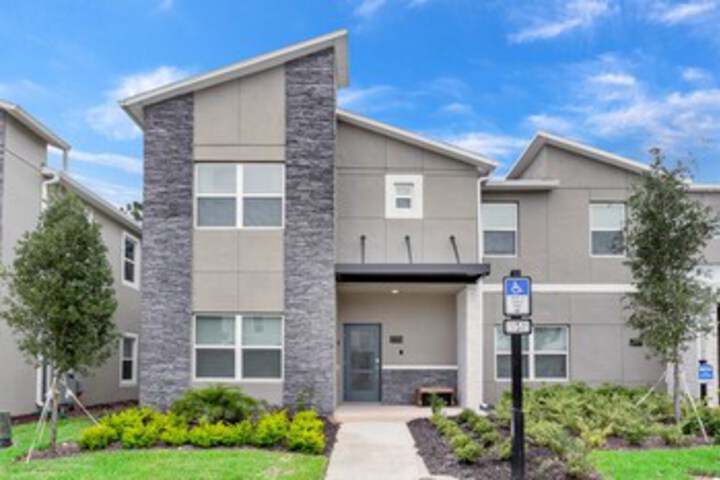 770pb Luxury Furnished 5 Bedroom 5 Bathroom in Kissimmee, FL