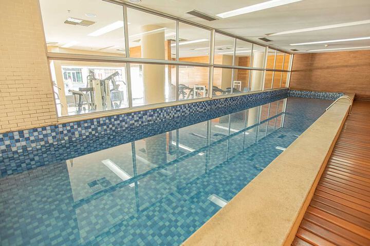 Pool 41 of 75