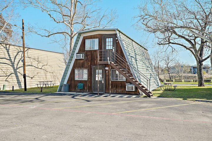 Terrace/Patio 32 of 55