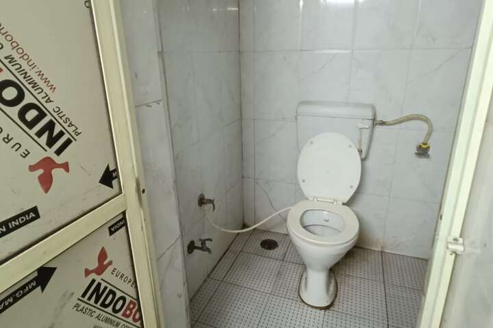 Room 15 of 23