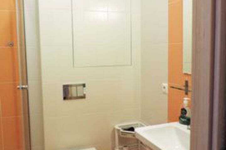 Room 3 of 71