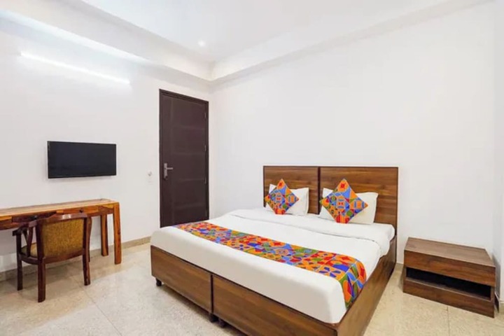 Room 20 of 31