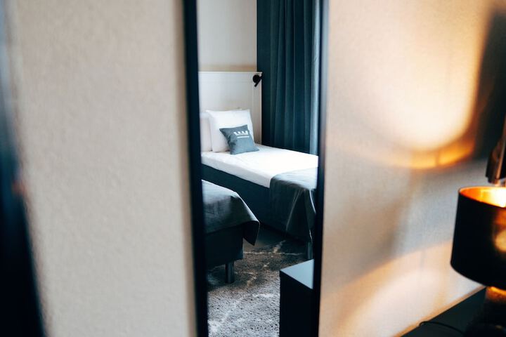 Room 6 of 58