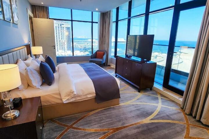 Room 12 of 109