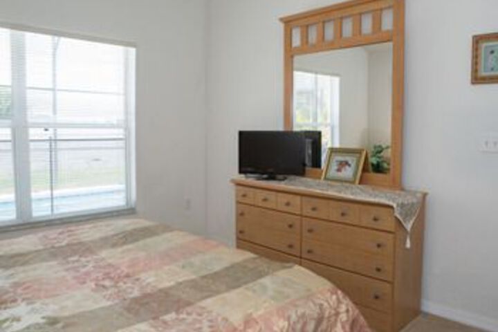 Room 5 of 15