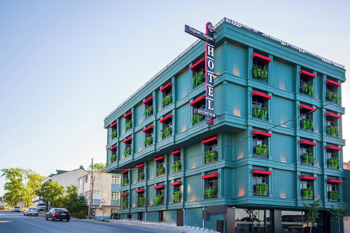Elysian Airport Hotel &  Restaurant in Arnavutköy