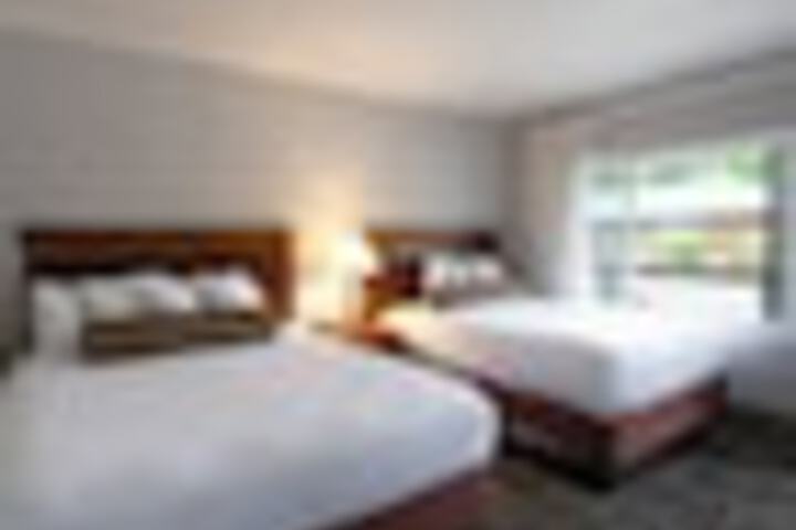 Room 182 of 549