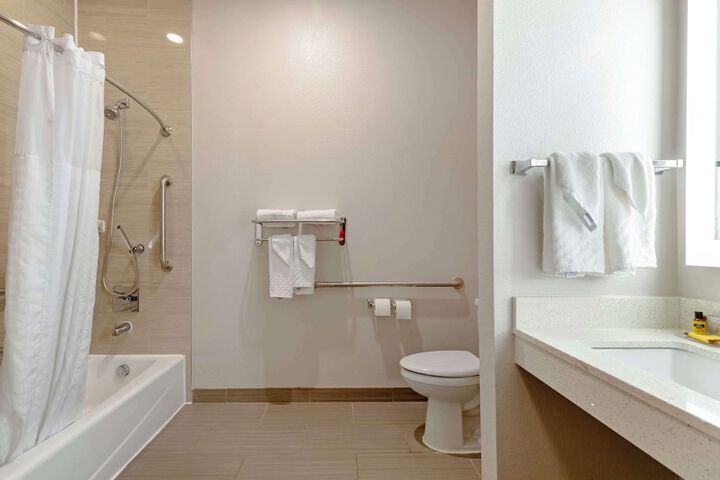 Room 20 of 35