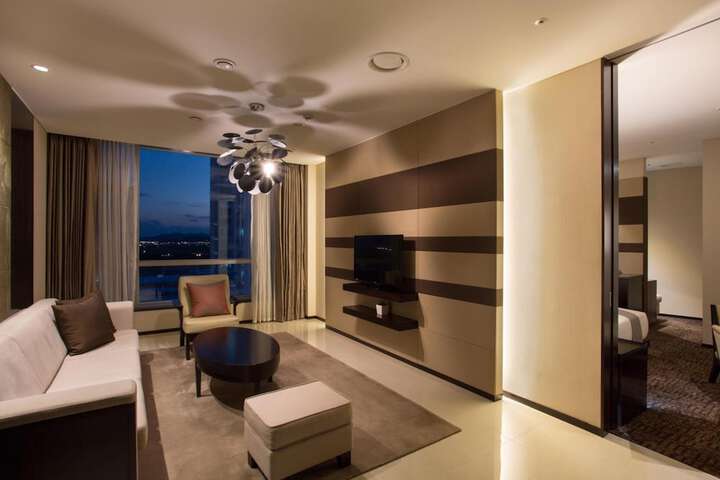 Room 18 of 47