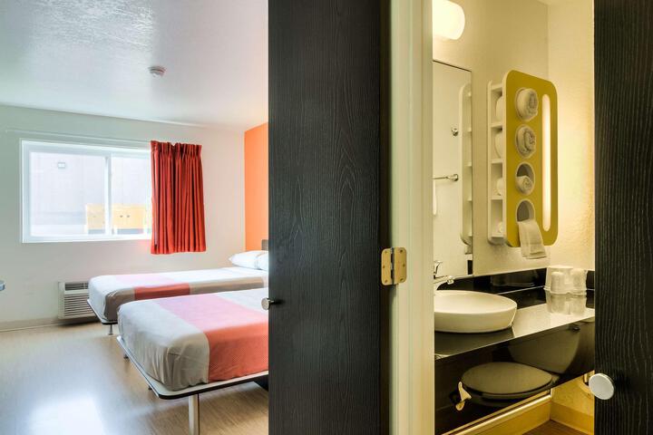 Double Bed Accessible (4 of 13)