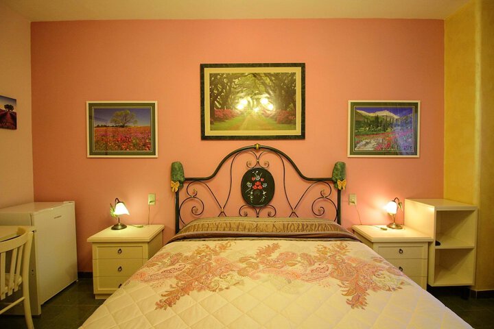 Room 16 of 82