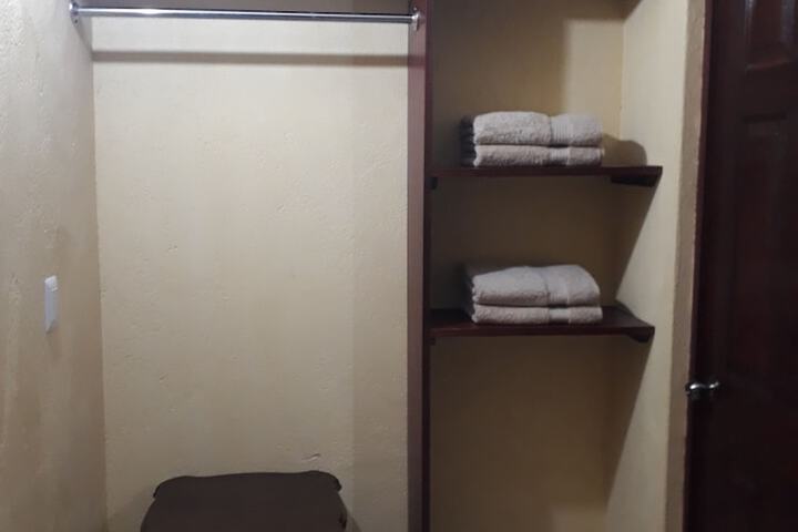 Room 6 of 38