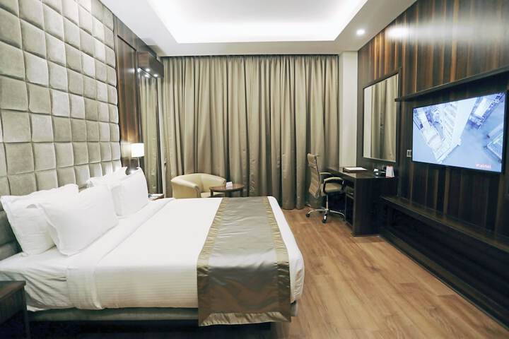 Room 6 of 60