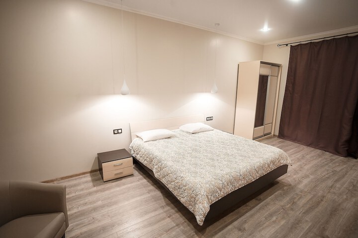 Room 2 of 45