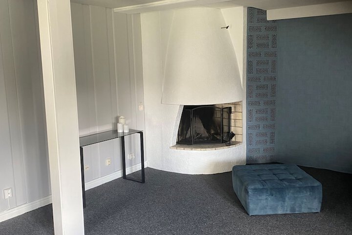 Room 12 of 33