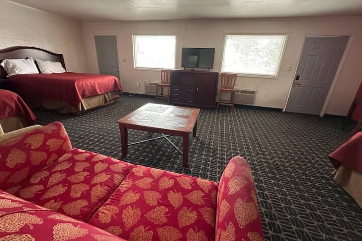 Room 18 of 40