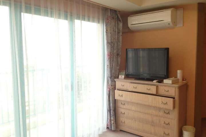 Room 13 of 41