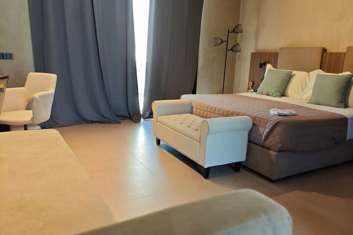 Room 40 of 123