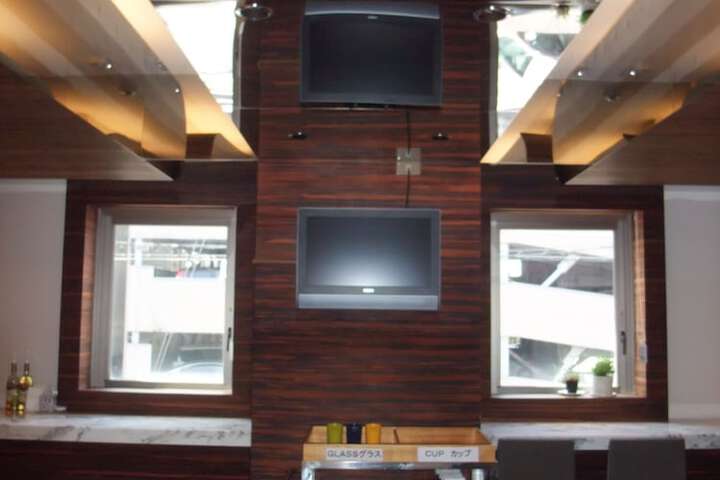 Entrance & Lobby