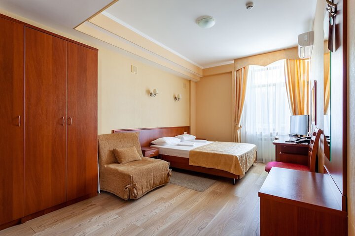 Room 22 of 118