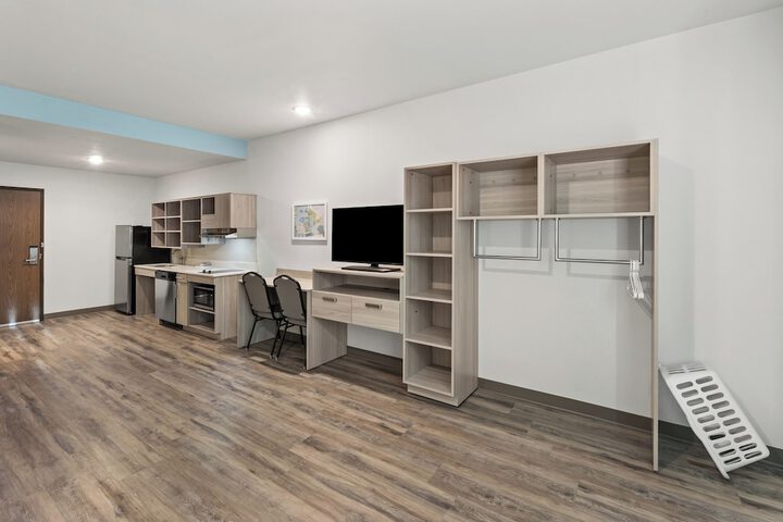 Room 10 of 20