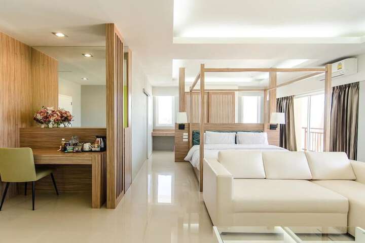 Room 7 of 29