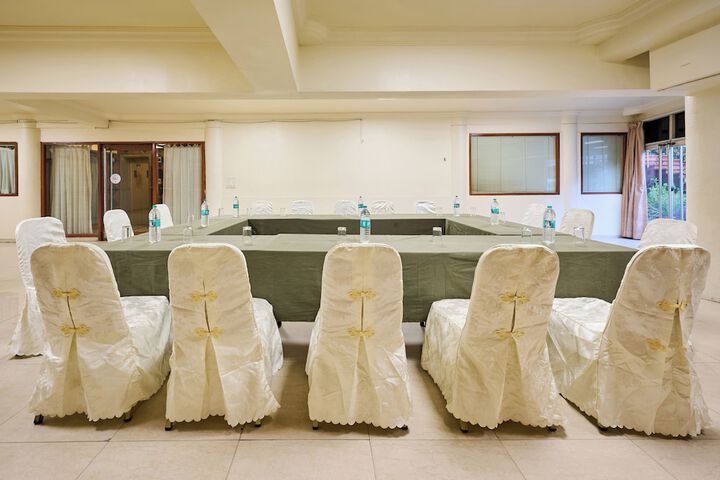 Ballroom/Hall 42 of 52