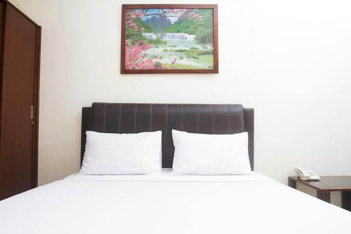 Room 9 of 21
