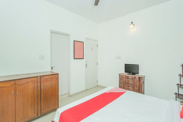 Room 6 of 21