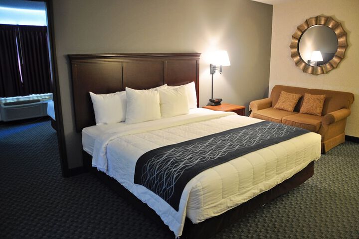 Room 12 of 37