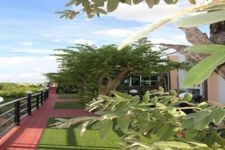 Por-Ho Boutique Hotel