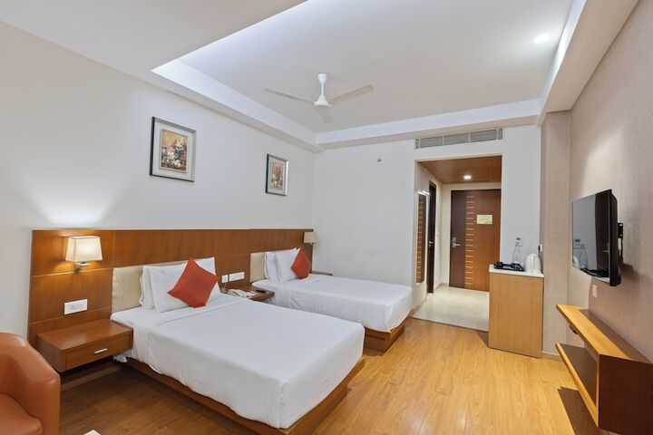 Room 44 of 150