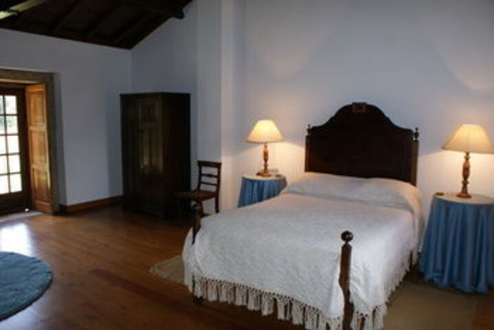 Room 15 of 38