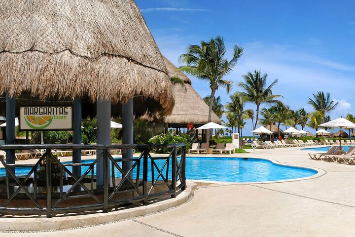 Pools & Facilities