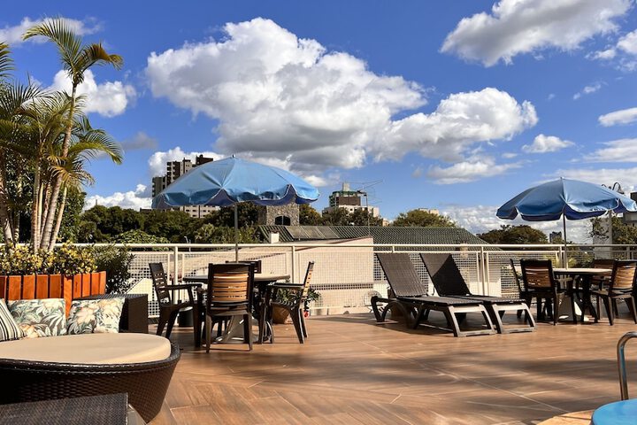 Hotel Pool