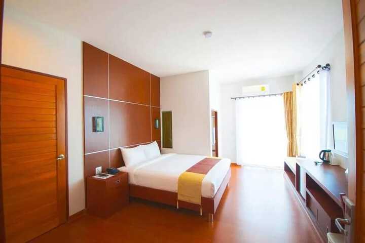 Room 12 of 31