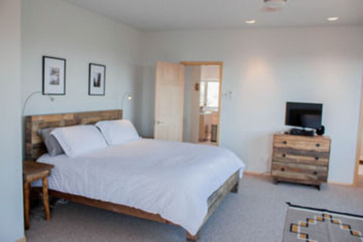Room 6 of 20