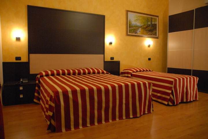 Room 21 of 68