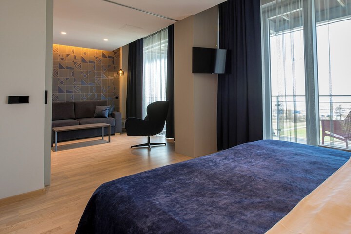 Room 12 of 54