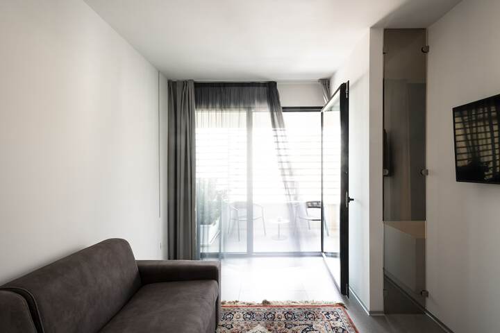 Room 34 of 160